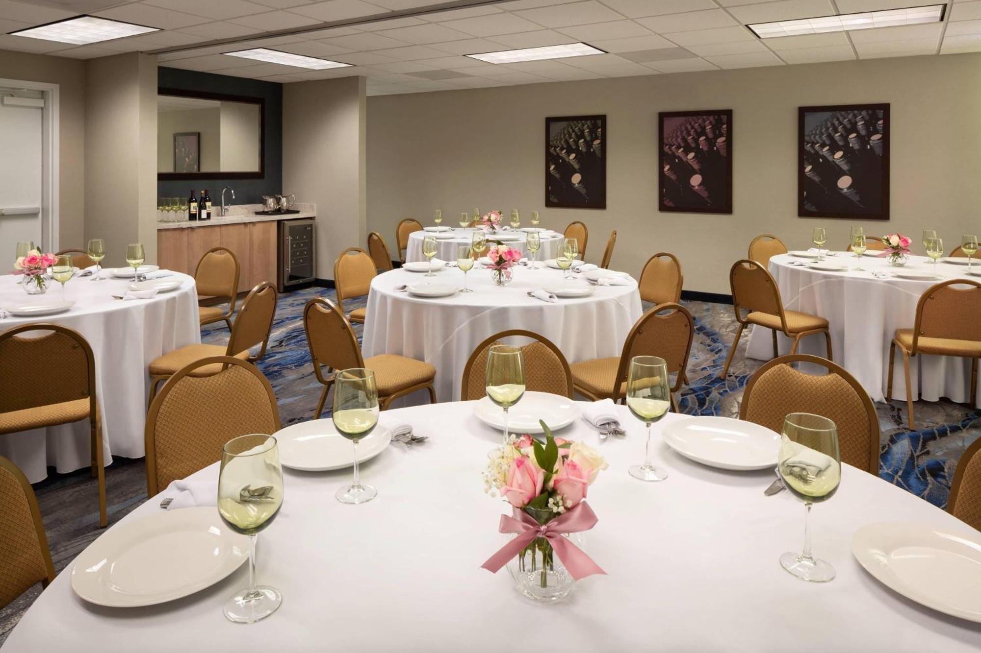 Fairfield Inn And Suites By Marriott Napa American Canyon Exteriör bild